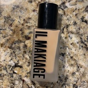 Il Makiage Woke Up Like This Foundation